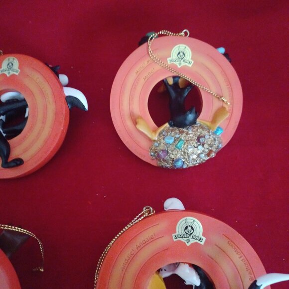 Lot Of 4 Bradford Exchange Editions Warner Bros Looney Tunes Christmas Ornaments - Picture 9 of 11